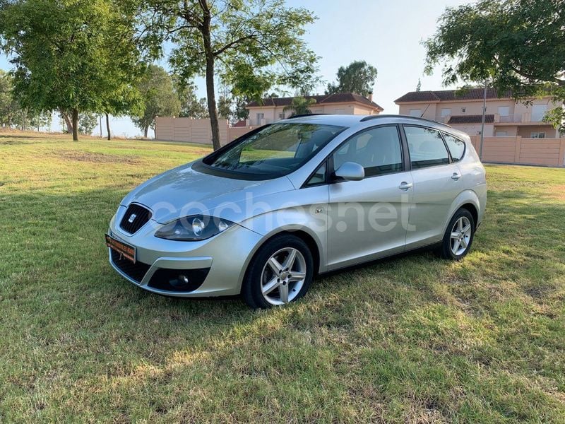 Gris / plata Usado 2012 Seat Altea XL Reference Monovolumen | 6499 € (Precio justo) - Imagen 1/4