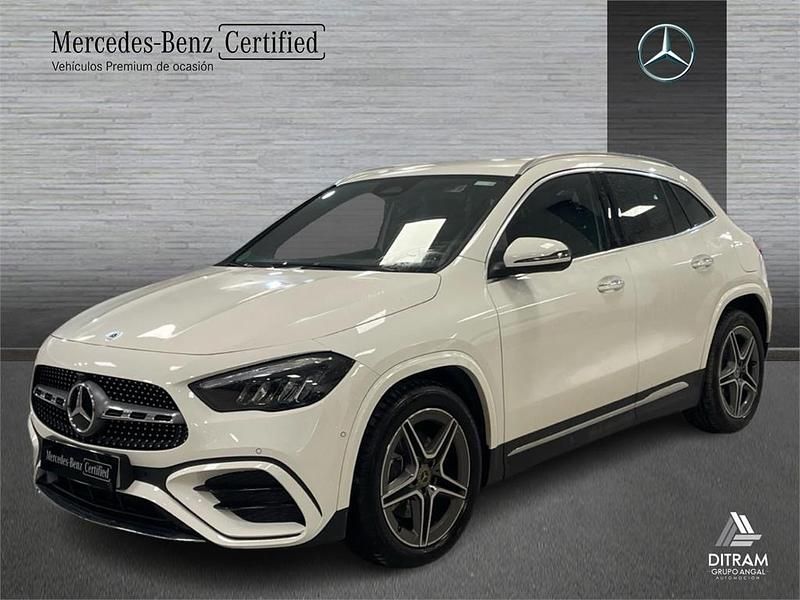 Usado Mercedes GLA200 150 CV (110 kW) 2024 Blanco SUV