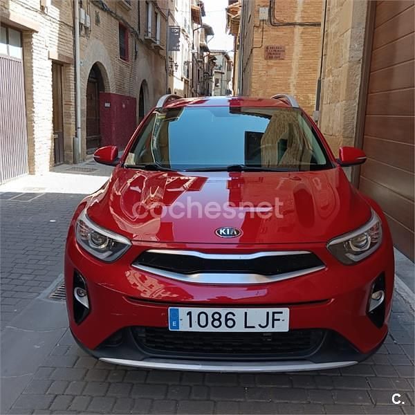 Usado Kia Stonic 100 CV (73 kW) 2020 Rojo SUV