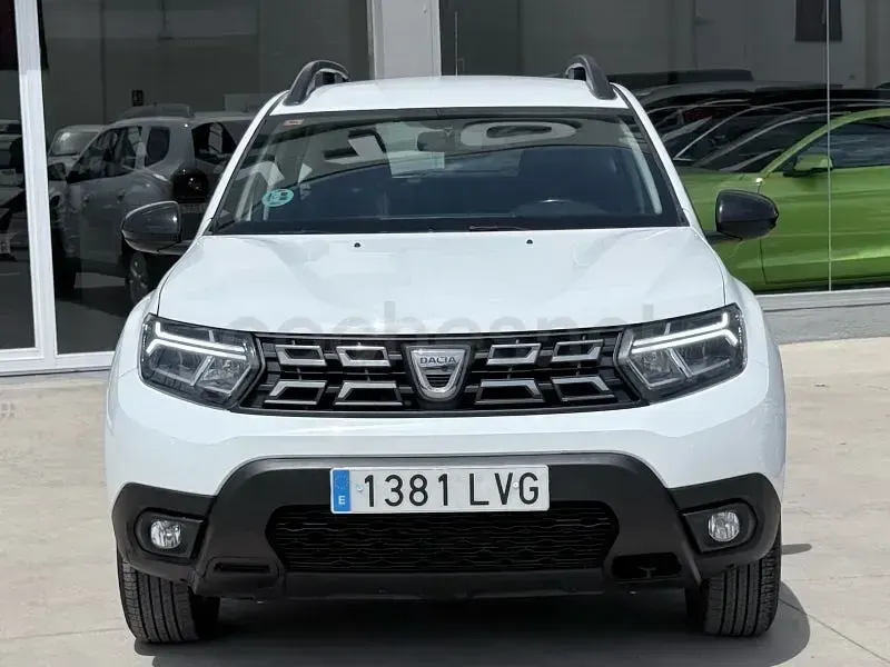 Usado Dacia Duster Comfort 115 CV (84 kW) 2021 Blanco SUV