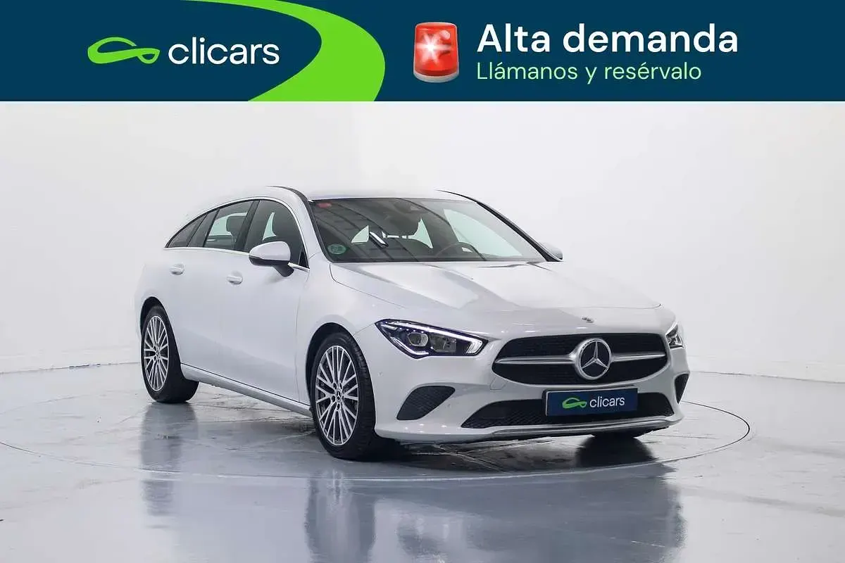 Usado Mercedes CLA220 Shooting Brake 190 CV (139 kW) 2021 Blanco Familiar