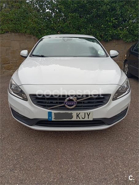 Blanco Usado 2018 Volvo S60 Kinetic Berlina | 9870 € (Precio justo) - Imagen 1/4
