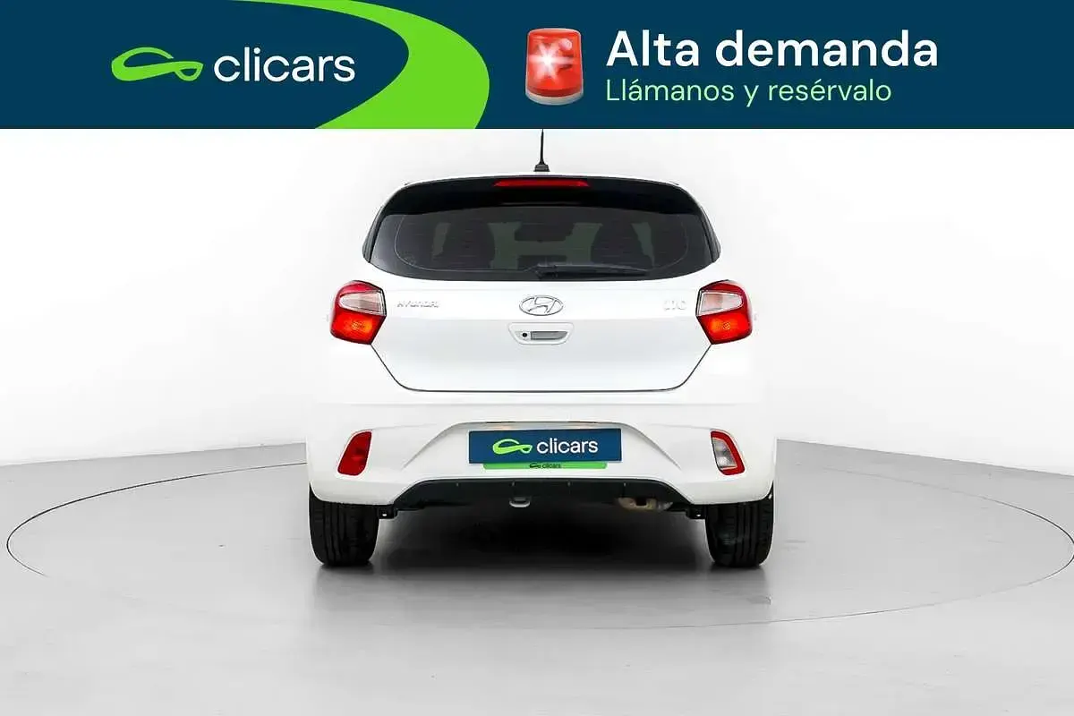 Usado Hyundai i10 67 CV (49 kW) 2022 Blanco Utilitario