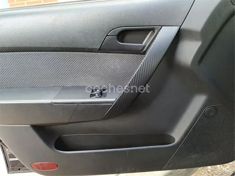 Usado Chevrolet Aveo LS 101 CV (74 kW) 2011 Negro Berlina