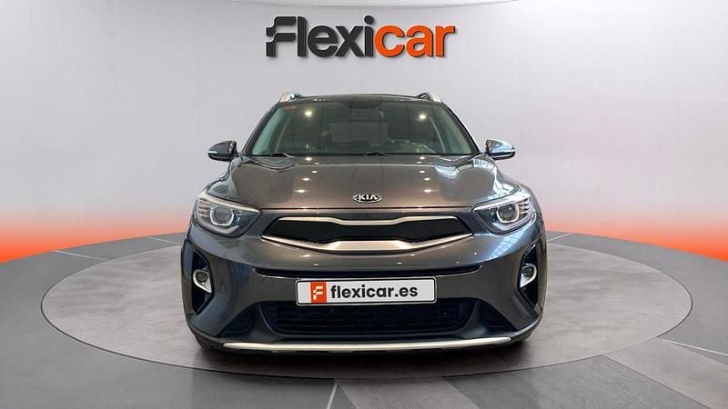 Usado Kia Stonic 84 CV (61 kW) 2019 Gris SUV