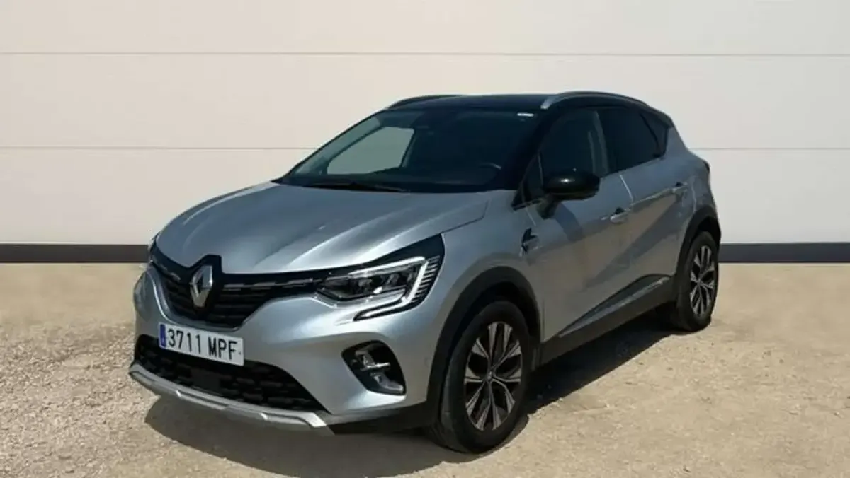 Usado Renault Captur Techno 90 CV (66 kW) 2024 Gris SUV