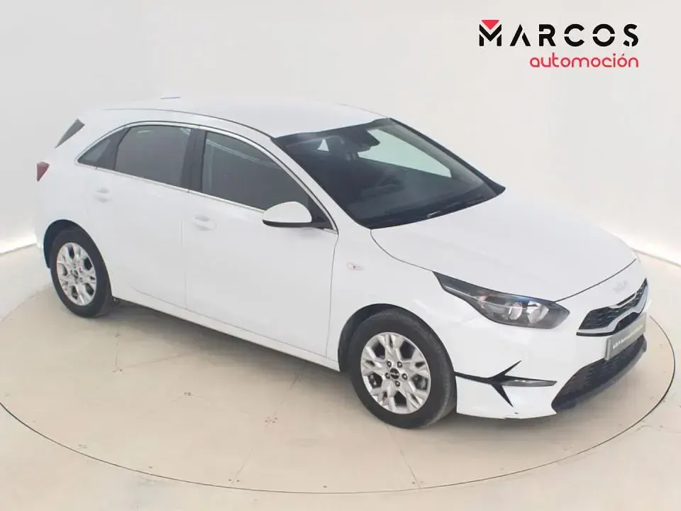 Usado Kia Ceed 100 CV (73 kW) 2024 Utilitario