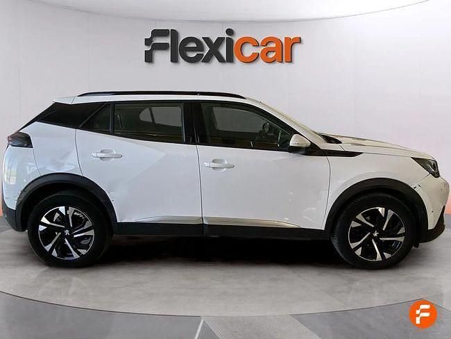 Usado Peugeot 2008 Active 110 CV (80 kW) 2020 Blanco SUV