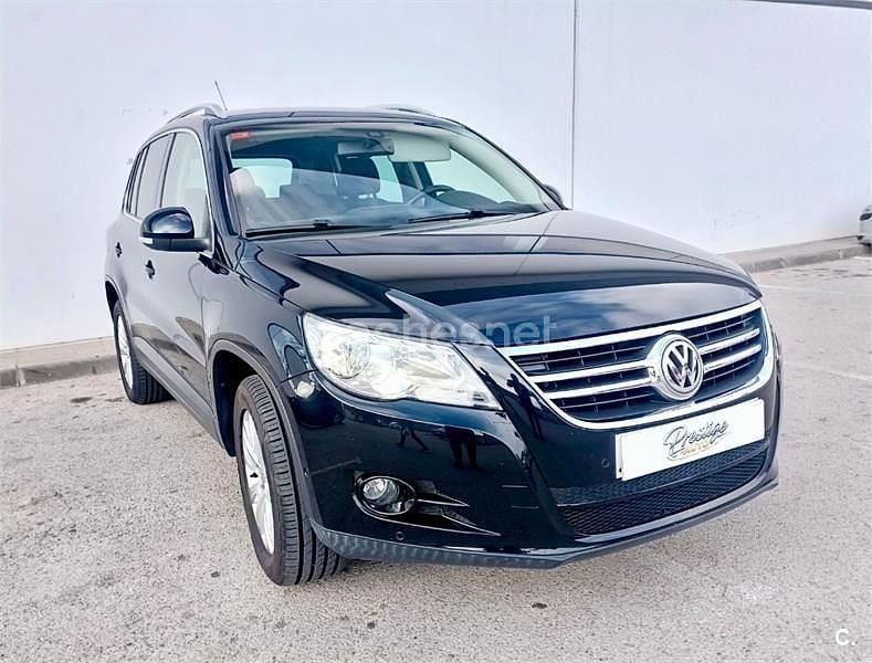 Usado VW Tiguan Advance 160 CV (117 kW) 2010 Negro SUV