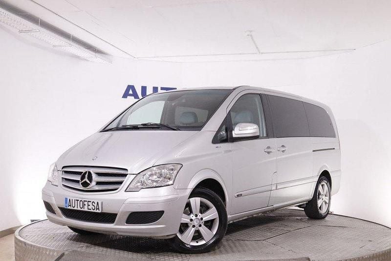 Plateado Usado 2011 Mercedes Viano Monovolumen | 17.350 € (Super precio) - Imagen 1/4