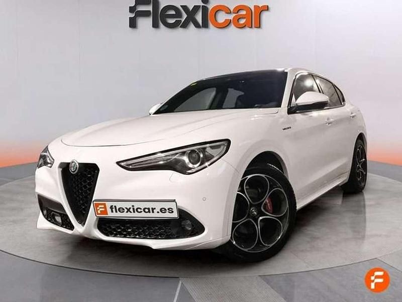 Usado Alfa Romeo Stelvio Veloce 211 CV (155 kW) 2020 Blanco SUV