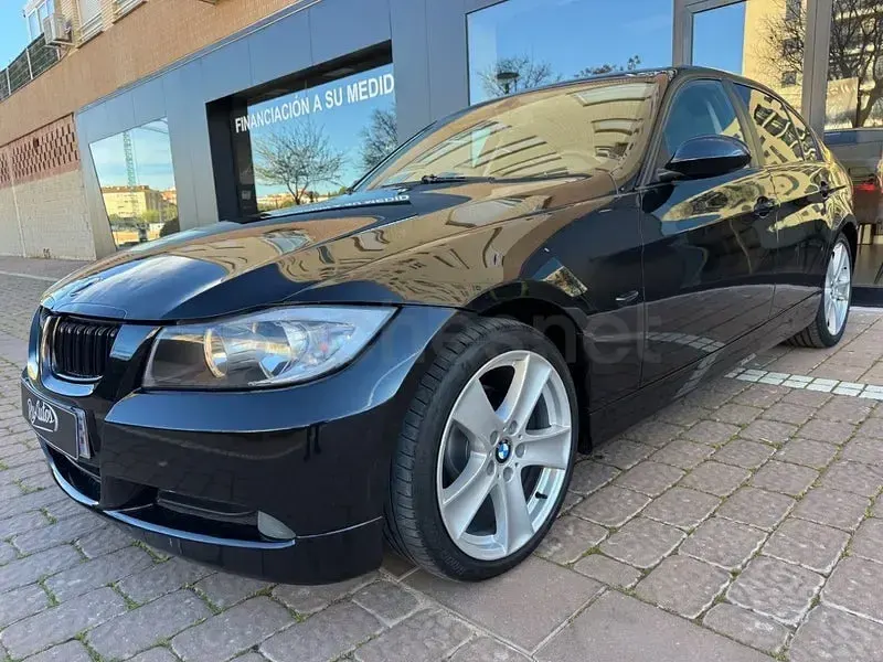 Usado BMW 318 129 CV (94 kW) 2007 Negro Berlina
