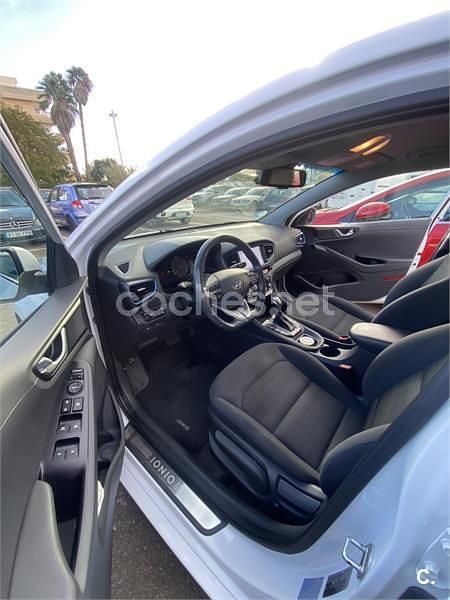 Usado Hyundai Ioniq 141 CV (103 kW) 2018 Blanco Utilitario