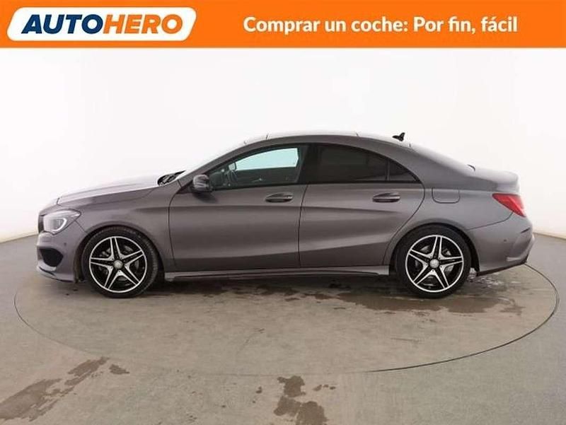 Usado Mercedes C220 AMG line 177 CV (130 kW) 2015 Gris Berlina
