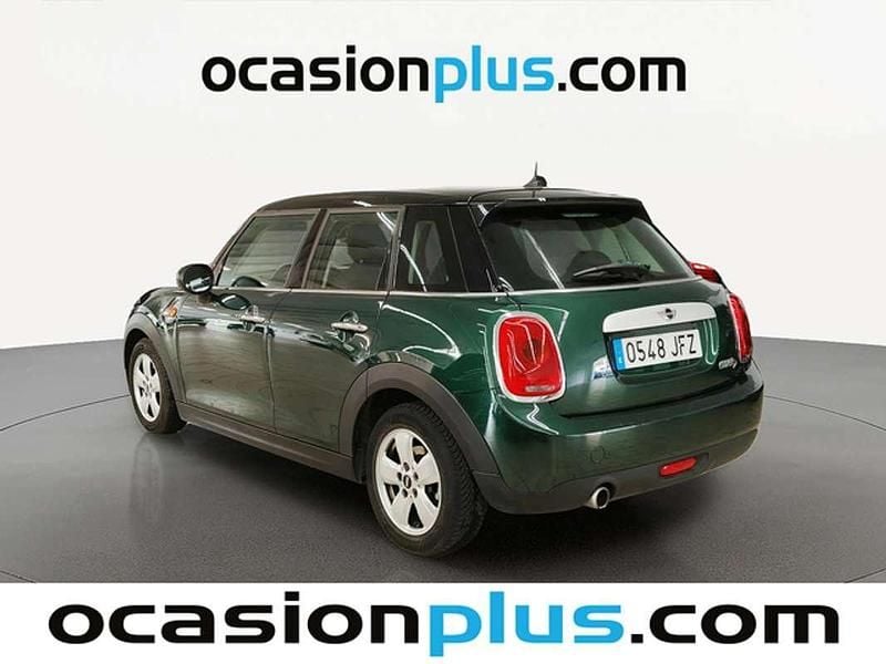 Usado Mini Cooper D 116 CV (85 kW) 2015 Verde Utilitario