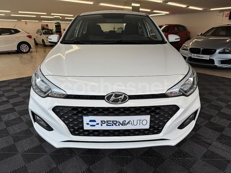 Begagnad Hyundai i20 Active 100 HK (73 kW) 2019 Vit Sedan