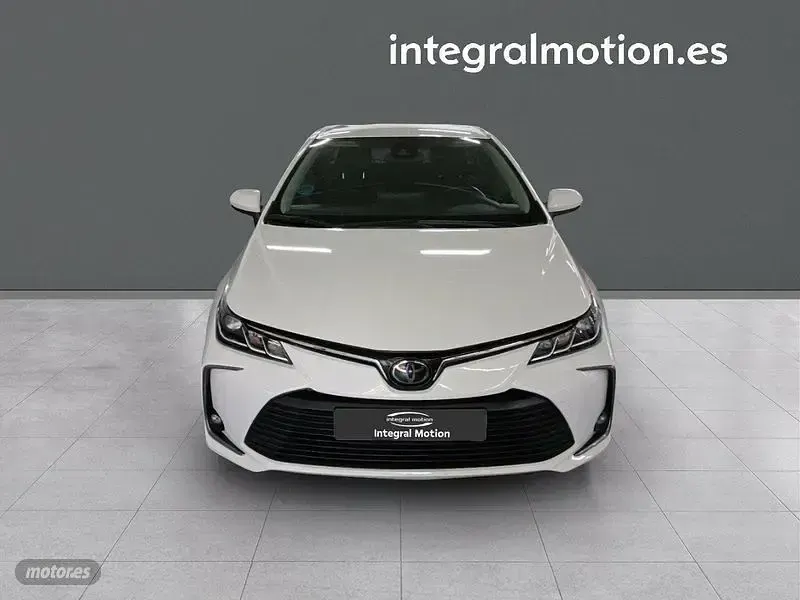 Usado Toyota Corolla Active 125 CV (91 kW) 2023 Blanco Berlina