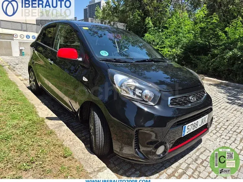 Usado Kia Picanto Urban 67 CV (49 kW) 2015 Negro Utilitario