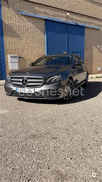 Usado Mercedes E220 194 CV (142 kW) 2017 Gris / plata Berlina
