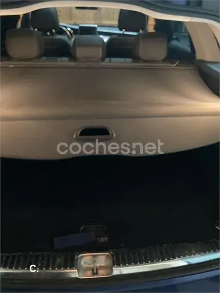 Usado Mercedes C220 170 CV (125 kW) 2018 Azul Familiar