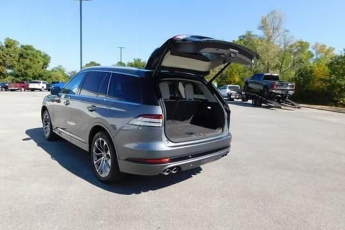 Usado Lincoln Aviator 400 CV (294 kW) 2023 SUV