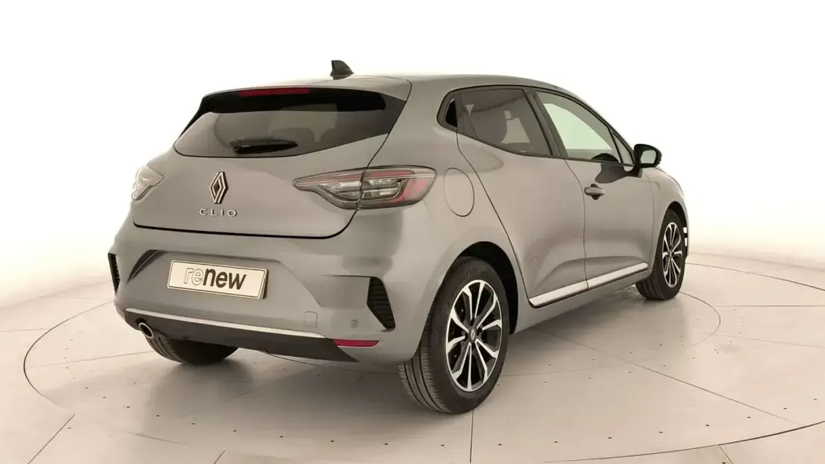 Usado Renault Clio Techno 101 CV (74 kW) 2025 Utilitario