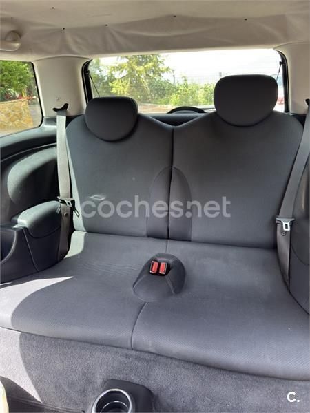 Usado Mini Cooper 115 CV (84 kW) 2005 Beige Utilitario