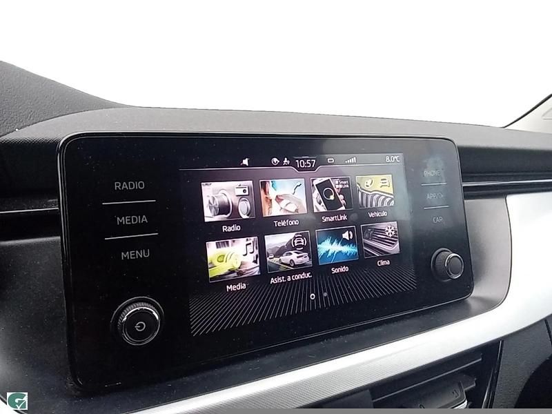 Usado Skoda Kamiq Ambition 110 CV (80 kW) 2021 Negro SUV