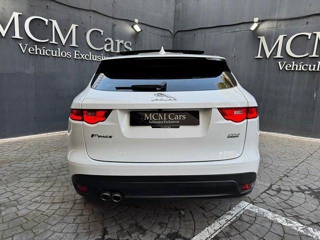 Usado Jaguar F-Pace Prestige 180 CV (132 kW) 2016 Blanco SUV