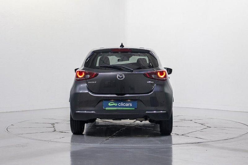 Usado Mazda 2 Homura-Line 90 CV (66 kW) 2022 Gris / plata Berlina