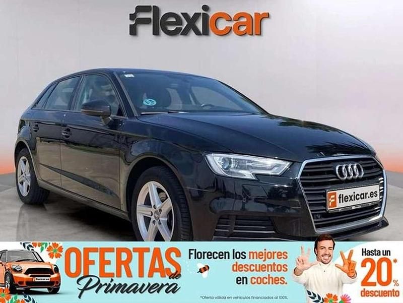 Usado Audi A3 117 CV (86 kW) 2018 Negro Berlina