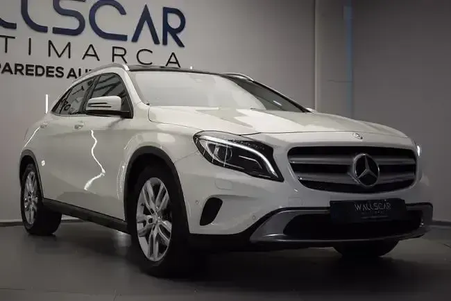 Usado Mercedes GLA250 Style 211 CV (155 kW) 2016 Blanco SUV