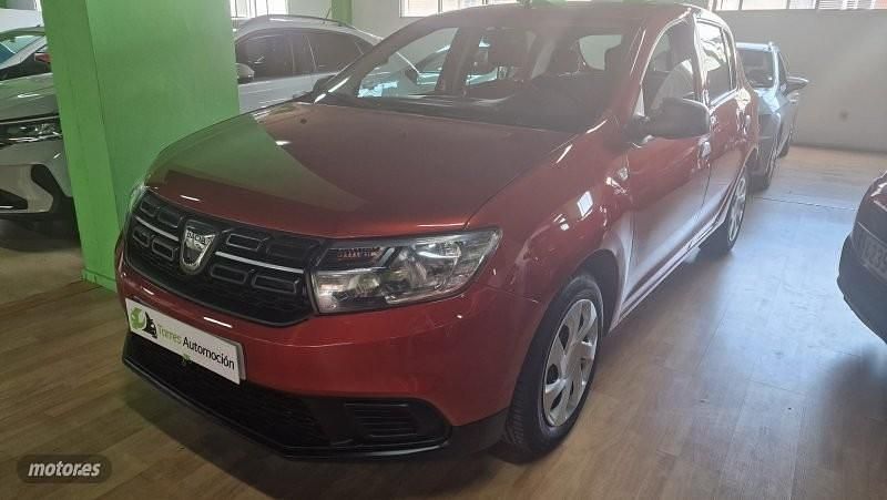 Granate Usado 2019 Dacia Sandero Base Utilitario | 9990 € (Un poco caro) - Imagen 1/4