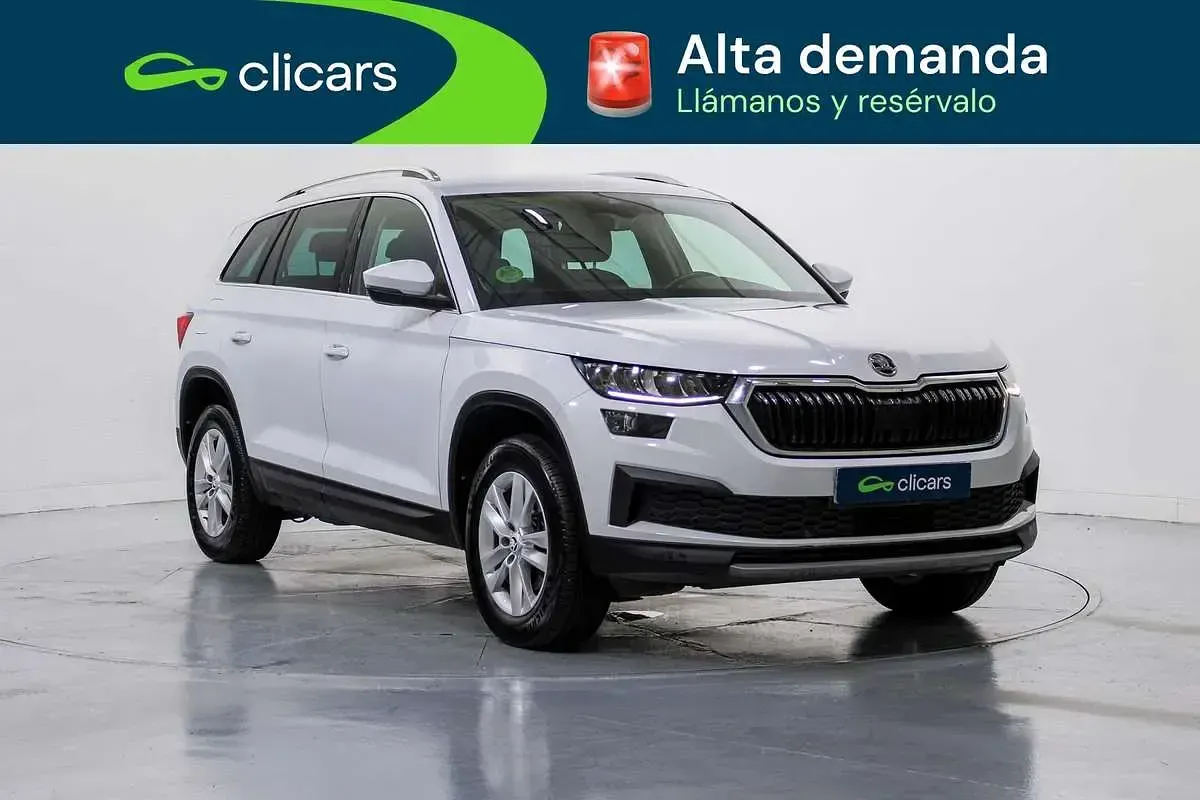 Usado Skoda Kodiaq Ambition 150 CV (110 kW) 2022 Blanco SUV