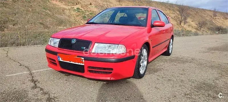 Usado Skoda Octavia RS 180 CV (132 kW) 2002 Rojo Berlina