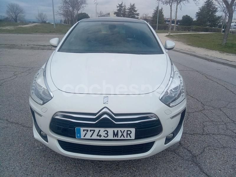 Usado Citroën DS5 200 CV (147 kW) 2013 Blanco Utilitario