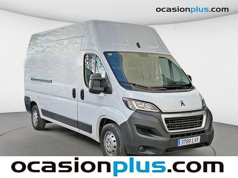 Usado Peugeot Boxer S 140 CV (102 kW) 2022 Blanco Van
