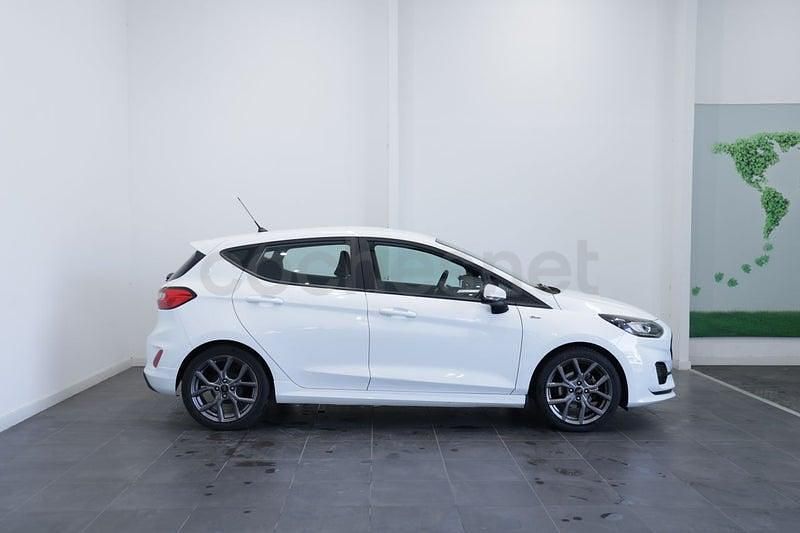 Usado Ford Fiesta ST-Line 125 CV (91 kW) 2022 Blanco Utilitario