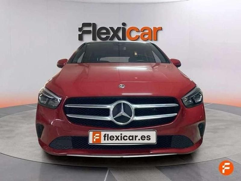 Usado Mercedes B200 150 CV (110 kW) 2019 Rojo Monovolumen