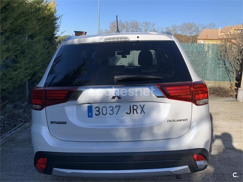 Usado Mitsubishi Outlander 150 CV (110 kW) 2016 Blanco SUV