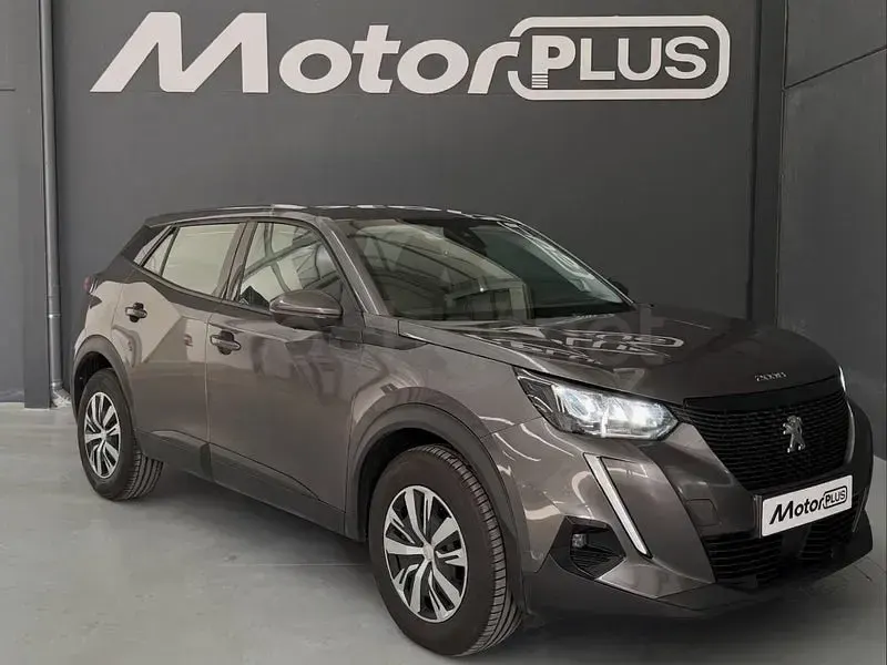 Usado Peugeot 2008 Active 101 CV (74 kW) 2020 Gris SUV