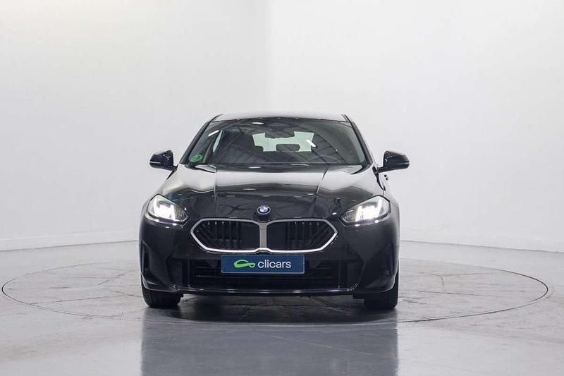 Usado BMW 118 150 CV (110 kW) 2024 Negro Utilitario