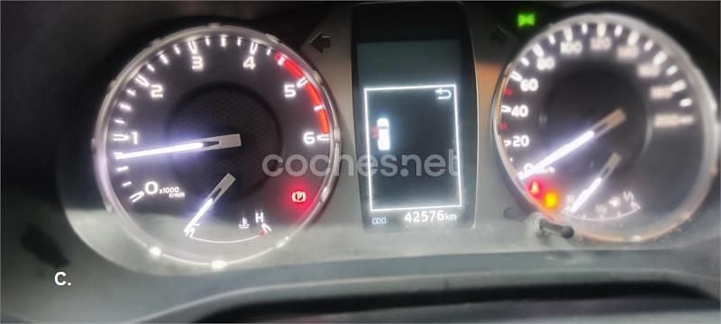 Usado Toyota HiLux Plus 150 CV (110 kW) 2021 Blanco Pickup/Camioneta