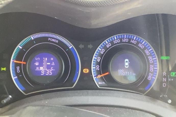 Usado Toyota Auris Hybrid 136 CV (100 kW) 2011 Blanco Berlina