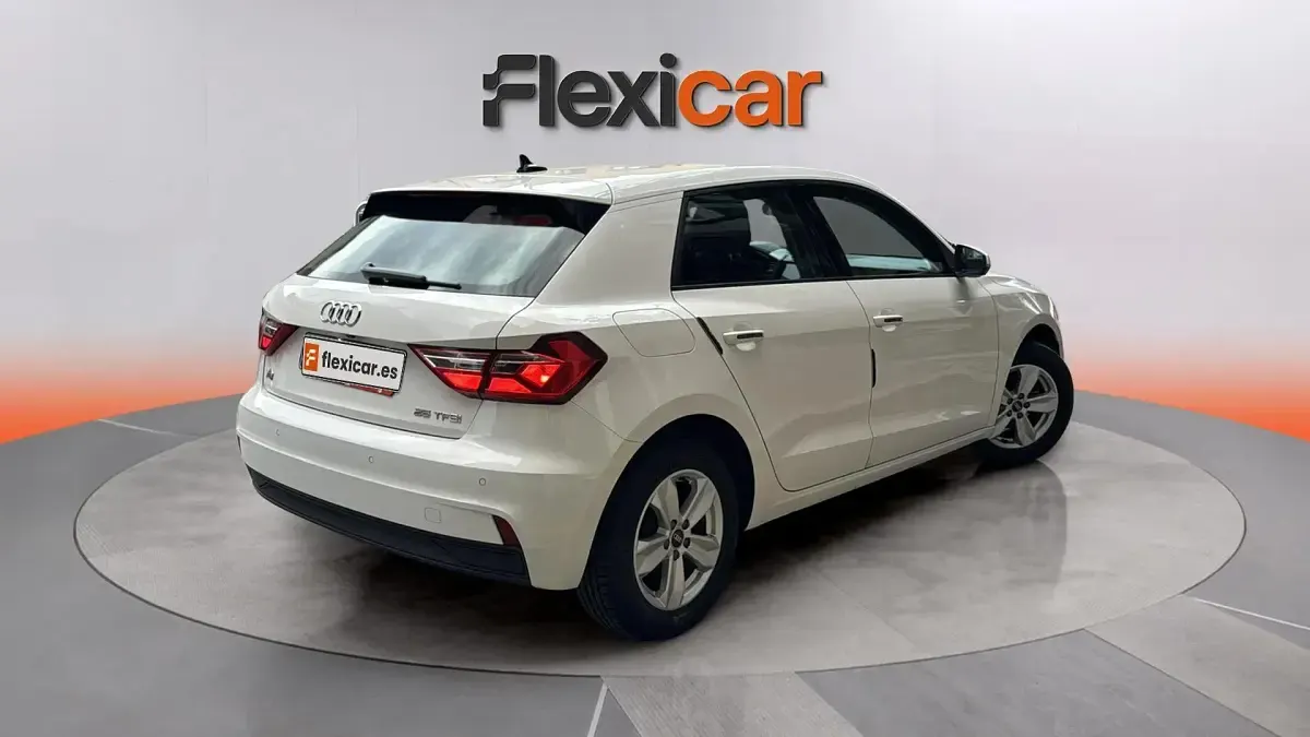 Usado Audi A1 Premium 95 CV (69 kW) 2022 Blanco SUV