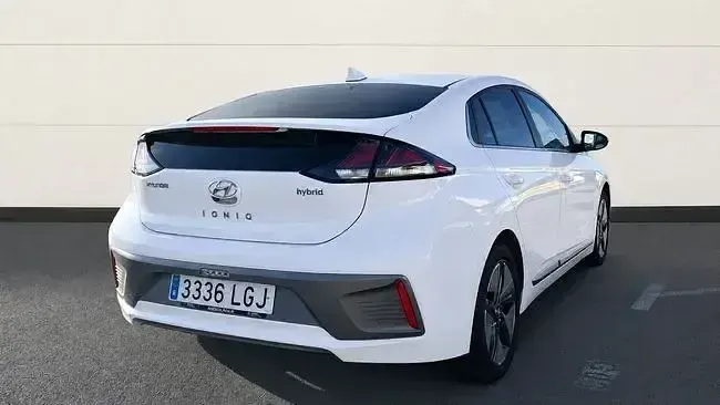 Usado Hyundai Ioniq 141 CV (103 kW) 2020 Gris Utilitario