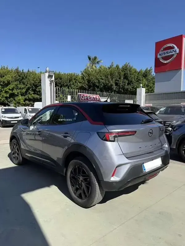 Usado Opel Mokka S 110 CV (80 kW) 2023 Gris SUV