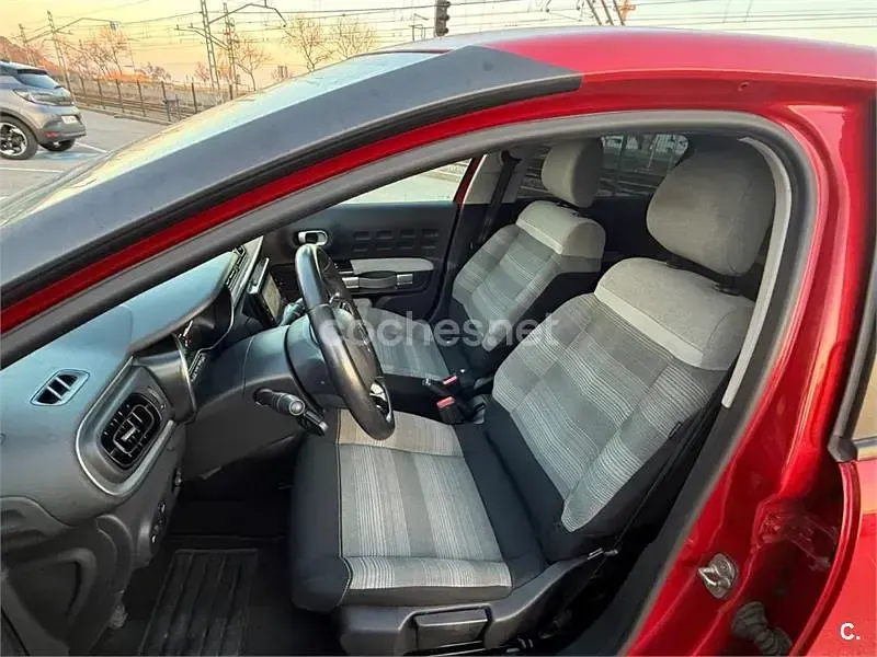 Usado Citroën C3 Feel 110 CV (80 kW) 2017 Rojo Berlina