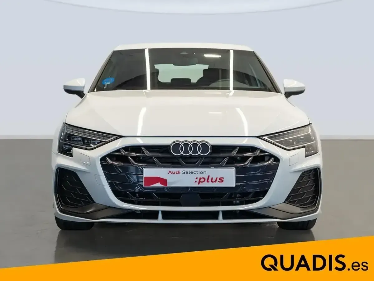 Usado Audi A3 e-tron S-Line 204 CV (150 kW) 2025 Blanco Utilitario