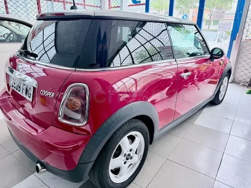 Usado Mini Cooper 120 CV (88 kW) 2007 Rojo Utilitario